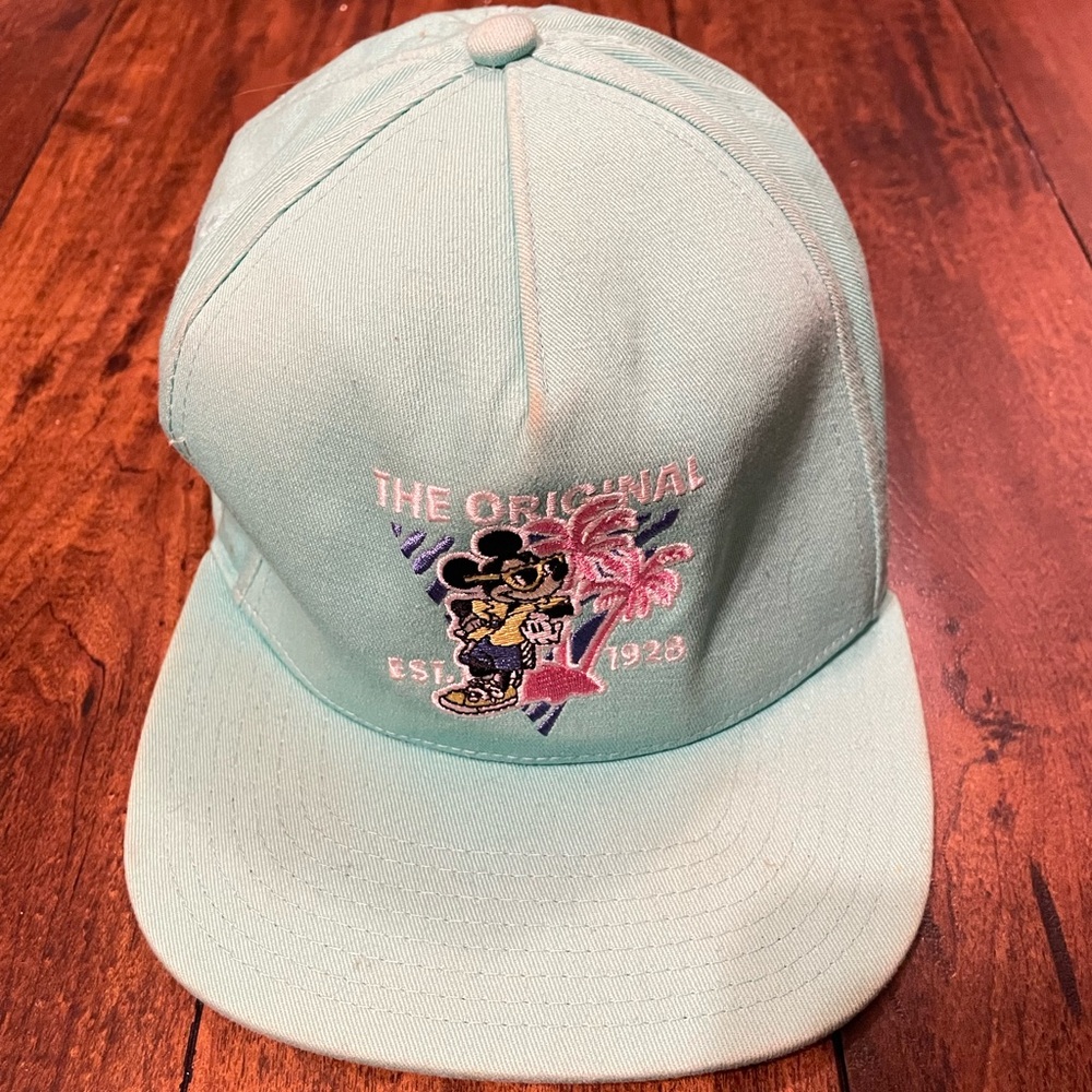 Vans Disney hat